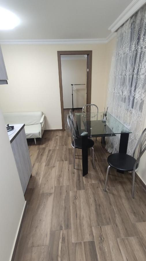 Home Apartments Batumi Exterior photo