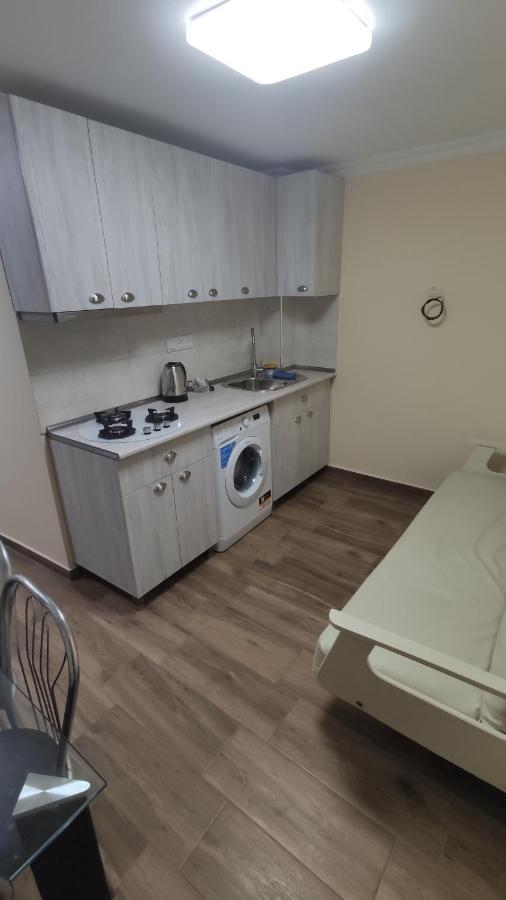 Home Apartments Batumi Exterior photo