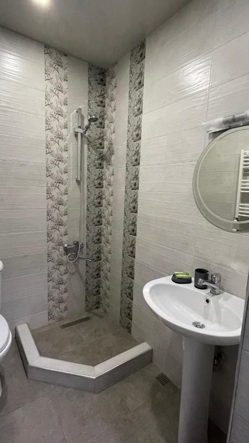 Home Apartments Batumi Exterior photo